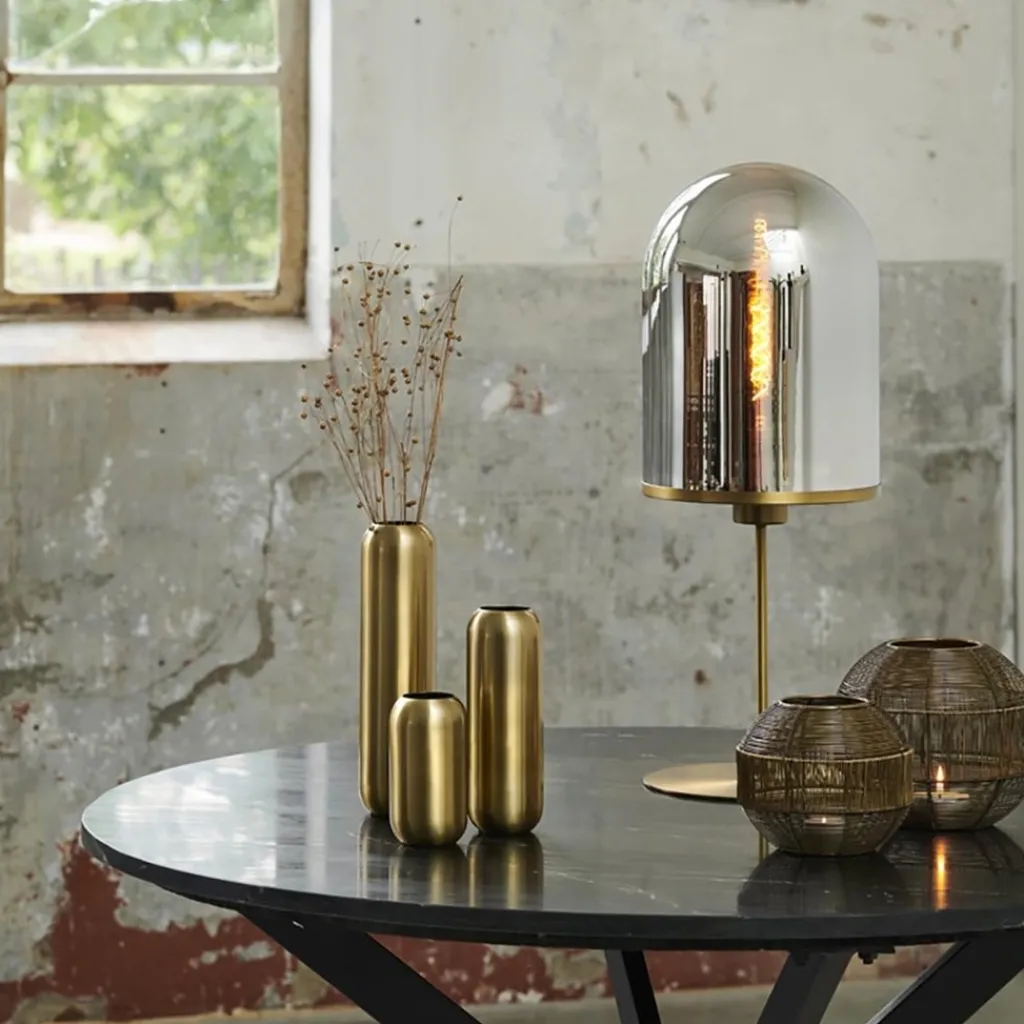 Straluma Antiek bronzen tafellamp Maverick met smoke glas groot> Tafellampen|Light and Living