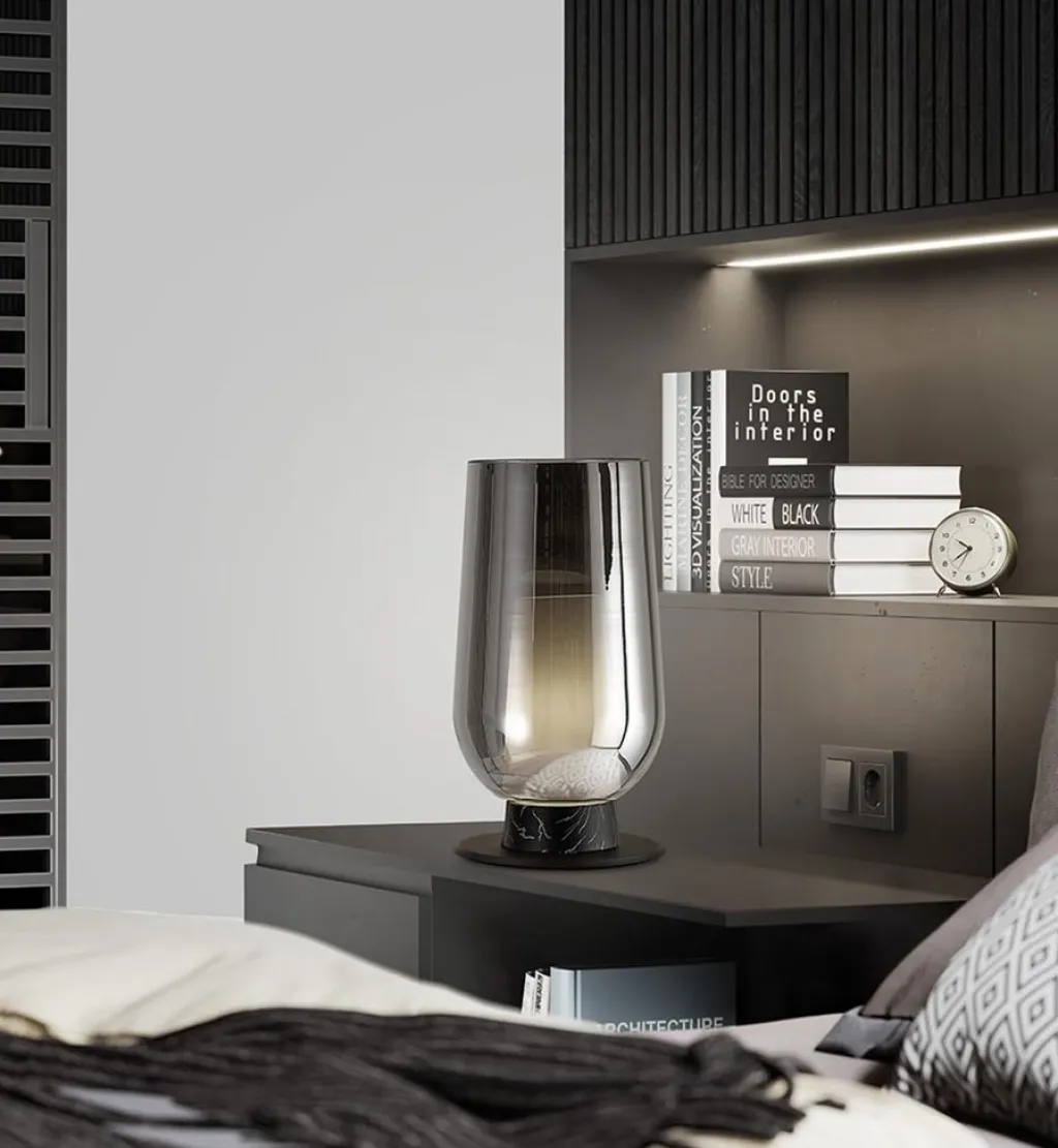 Straluma Chique tafellamp zwart marmer met smoke glazen kap> Tafellampen|Klassieke Verlichting