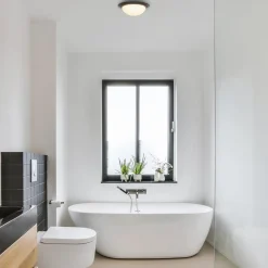 Straluma Kleine LED plafondlamp zwart met wit glas IP44><noscript><img width=