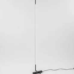Straluma Moderne design vloerlamp zwart inclusief dimbaar LED> Vloerlampen|LED Vloerlampen