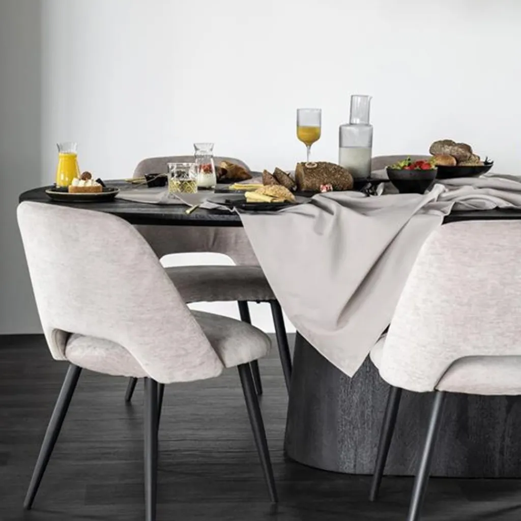 Straluma Robuuste mango houten eettafel Aron ovaal zwart> Eettafels