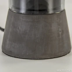 Straluma Smoke glazen tafellamp met betonnen voet><noscript><img width=