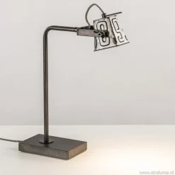 Straluma Stoere industriele tafel/bureaulamp black steel> Bureaulampen|Leeslampen
