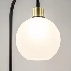 Straluma Strak klassieke tafellamp zwart met opaal glas></noscript> Tafellampen|Luxe Verlichting