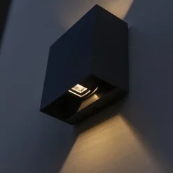 Straluma Vierkante LED buitenlamp wand zwart up+down></noscript> Buitenlampen