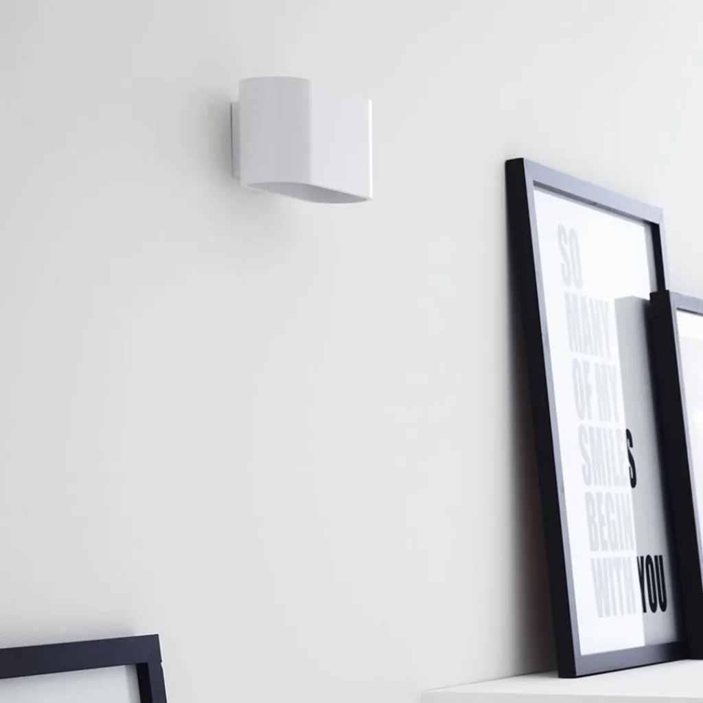 Straluma Wandlamp klein ovaal wit> Woonkamerlampen|Slaapkamerlampen